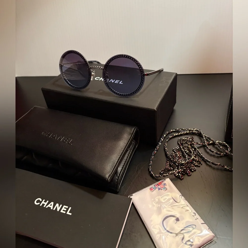 CHANEL Round Chain Sunglasses CH4245 lexibridgetherapy.com